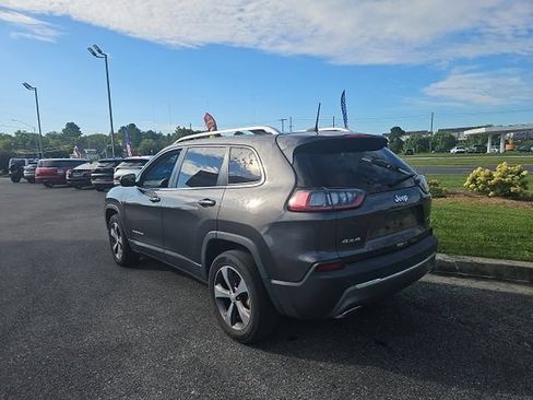 Used 2020 Jeep Cherokee Limited AWD/4WD image 2