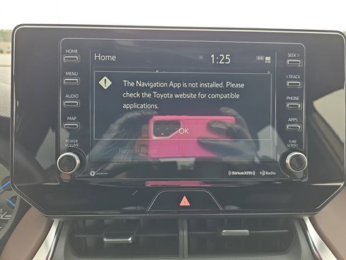 Used 2021 Toyota Venza XLE w/ Softex Package image 23