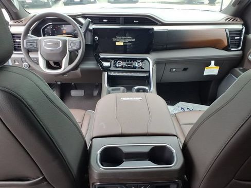 New 2026 GMC Sierra 3500 Denali w/ Denali Reserve Package AWD/4WD image 12