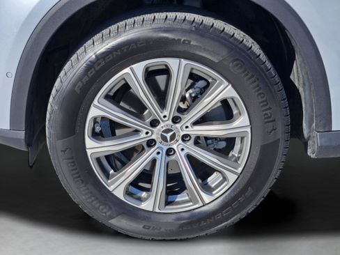 Certified 2025 Mercedes-Benz GLC 300 image 30