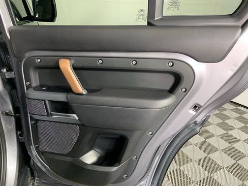 Used 2020 Land Rover Defender 110 X image 13