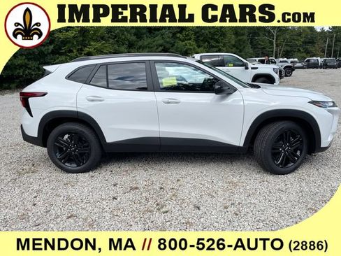 New 2026 Chevrolet Trax ACTIV w/ Sunroof Package FWD image 15