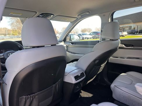 Used 2024 Hyundai Palisade SEL image 15