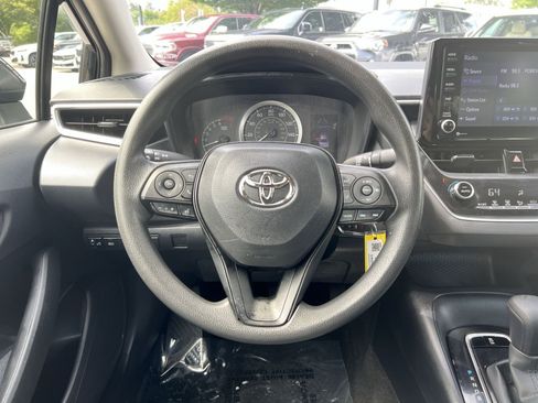 Used 2022 Toyota Corolla LE FWD image 15