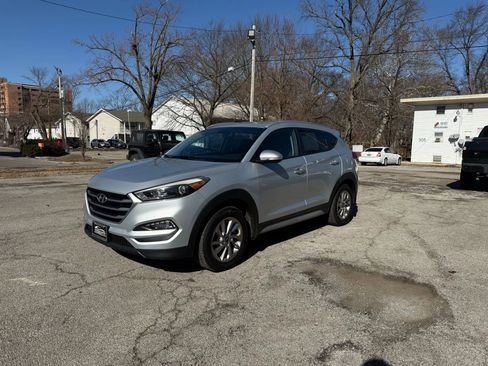 Used 2017 Hyundai Tucson SE Plus image 3