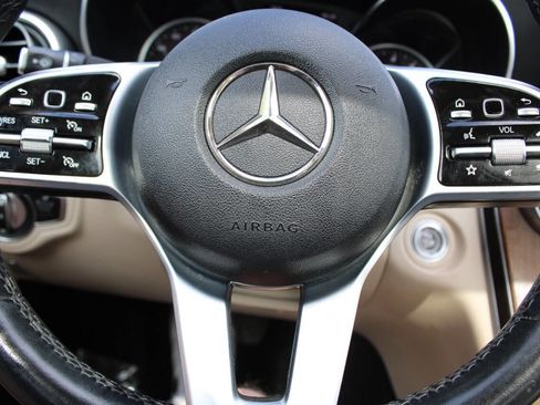 Used 2019 Mercedes-Benz C 300 4MATIC Sedan image 15