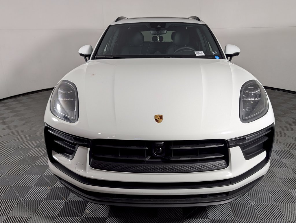New 2026 Porsche Macan AWD/4WD image 10