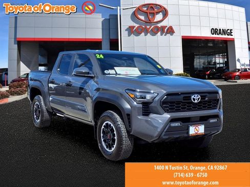 Certified 2024 Toyota Tacoma TRD Off-Road w/ TRD Off Road Upgrade Package AWD/4WD image 1