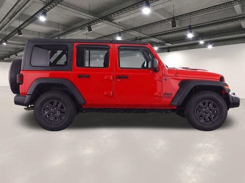 Used 2024 Jeep Wrangler Unlimited Sport AWD/4WD image 8