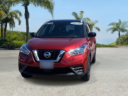 Certified 2020 Nissan Kicks SV FWD image 7