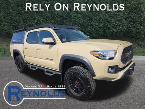 Used 2019 Toyota Tacoma TRD Off-Road image 1