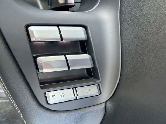 New 2027 Lincoln Navigator Reserve w/ Jet Appearance Package AWD/4WD image 8