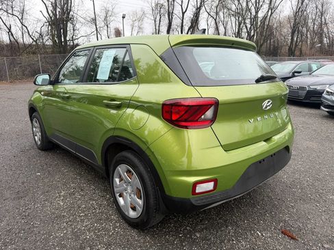 Used 2020 Hyundai Venue SE FWD image 7