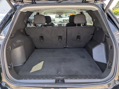 Used 2022 Chevrolet Equinox LT image 25