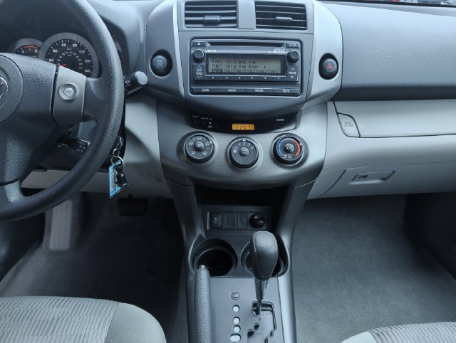 Used 2012 Toyota RAV4 4WD w/ Value Pkg image 17