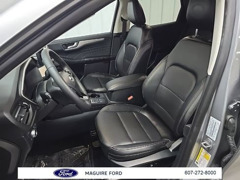 Used 2022 Ford Escape SEL w/ Technology Package image 33