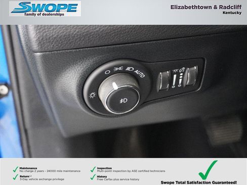 Used 2021 Jeep Compass Latitude w/ Sun and Sound Group FWD image 16