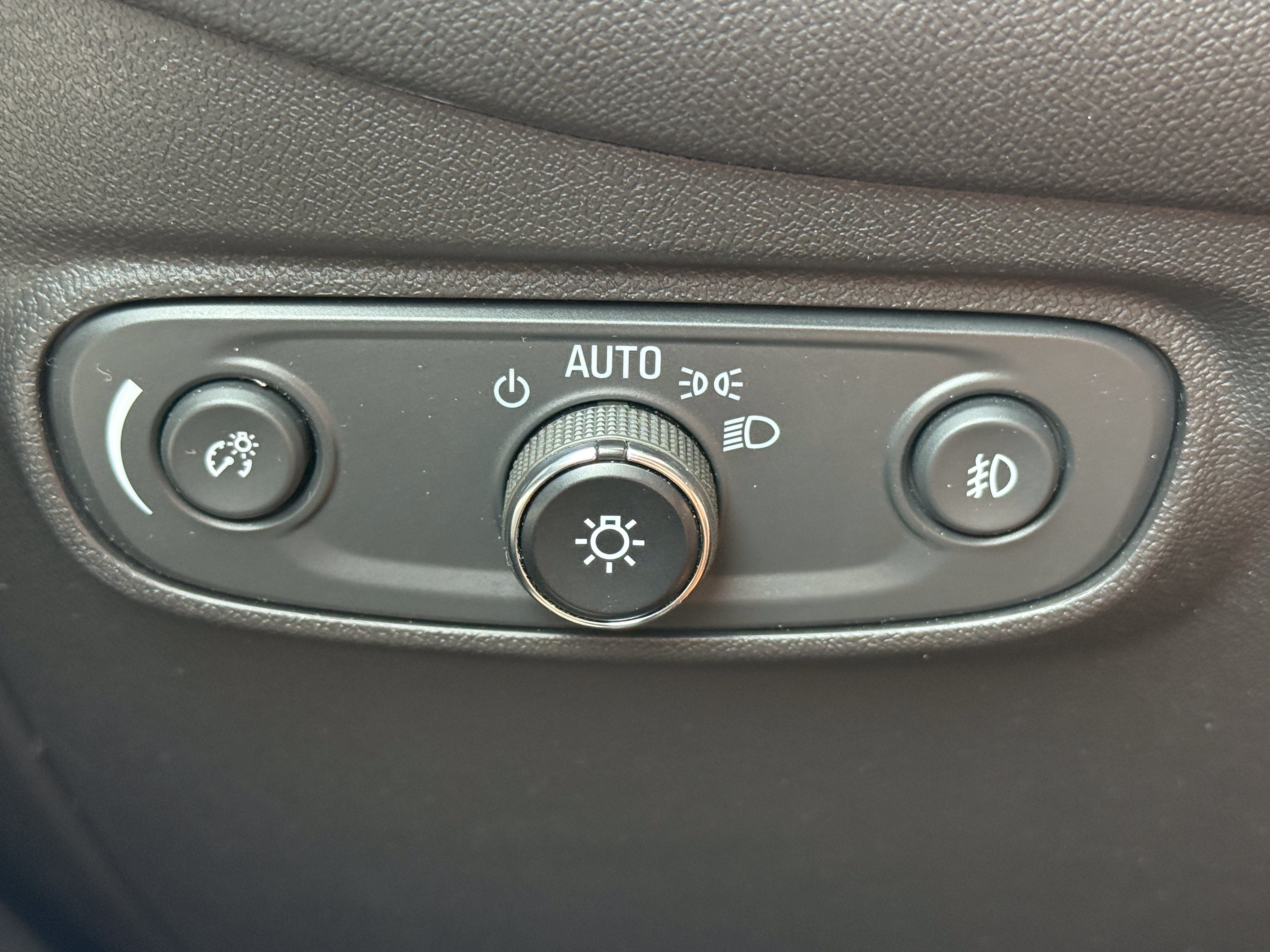 Used 2021 Chevrolet Equinox LT AWD/4WD image 21