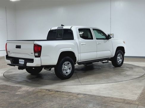 Used 2023 Toyota Tacoma SR image 9
