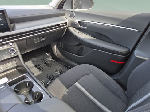 New 2026 Hyundai Sonata SEL FWD image 15