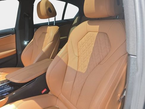 Used 2023 BMW 530i w/ M Sport Package RWD image 17