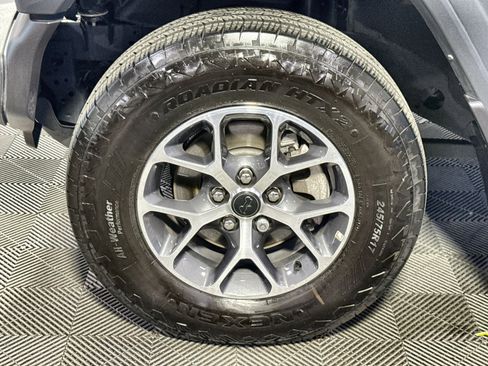 Used 2024 Jeep Wrangler Sport S image 12