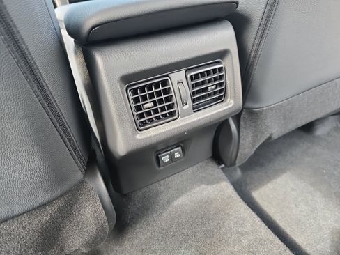 Used 2025 Toyota Camry SE w/ Multimedia Upgrade Package image 13