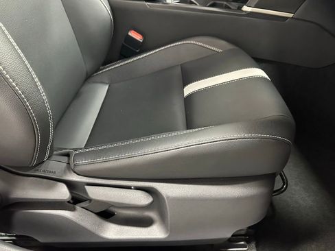 Used 2025 Toyota Camry SE image 56