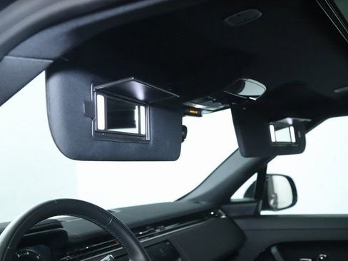 Certified 2025 Land Rover Range Rover Sport SE image 20