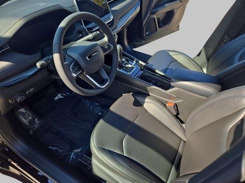 New 2025 Jeep Compass Limited w/ High Altitude Package image 18