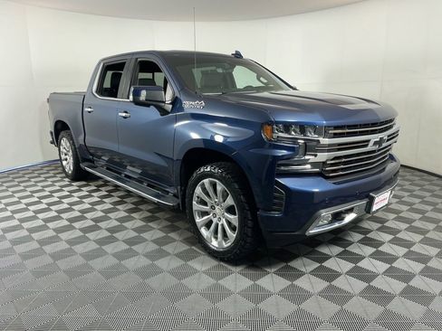 Used 2020 Chevrolet Silverado 1500 High Country w/ Technology Package image 15