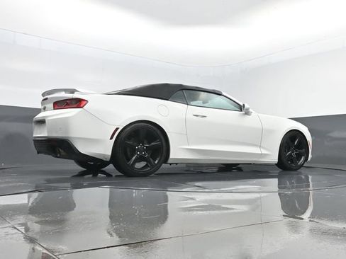 Used 2017 Chevrolet Camaro LT RWD image 25