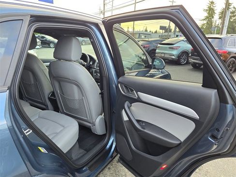 Used 2017 Audi Q3 2.0T Premium w/ Convenience Package image 15