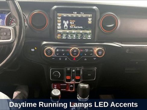 Used 2022 Jeep Gladiator Mojave w/ LED Lighting Group AWD/4WD image 22
