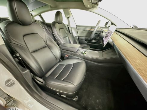 Used 2023 Tesla Model 3 Standard Range RWD image 29