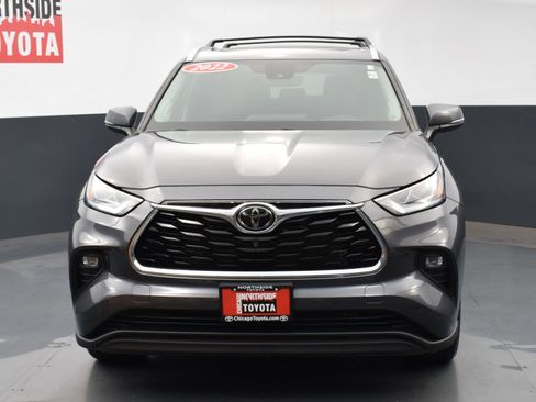 Used 2022 Toyota Highlander Limited image 7