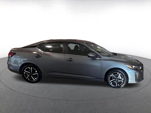 Used 2025 Nissan Sentra SV FWD image 12