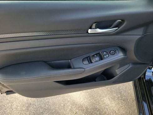 Used 2025 Nissan Altima 2.5 SV w/ SV Special Edition Package image 15