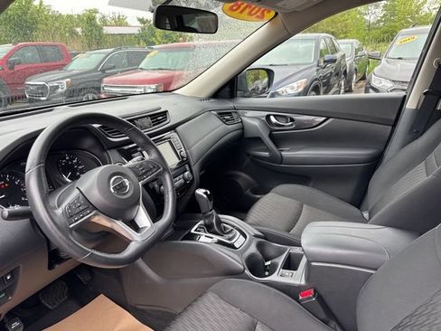 Used 2018 Nissan Rogue SV AWD/4WD image 10