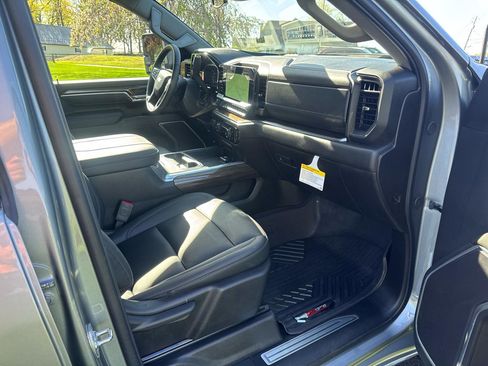 Used 2025 Chevrolet Silverado 3500 LT w/ All Star Edition AWD/4WD image 12