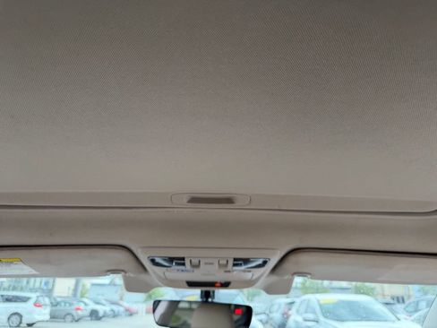 Used 2018 Subaru Outback 3.6R Limited AWD/4WD image 21