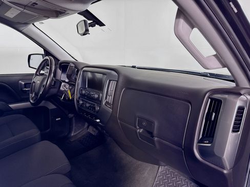 Used 2018 Chevrolet Silverado 1500 LT w/ Redline Edition image 25