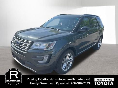 Used 2016 Ford Explorer XLT w/ Equipment Group 202A AWD/4WD image 1