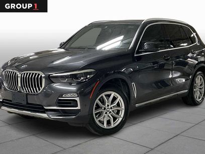 Used 2021 BMW X5 xDrive40i w/ Premium Package 2