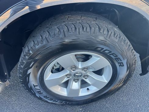 Used 2017 RAM 1500 Classic SLT image 26