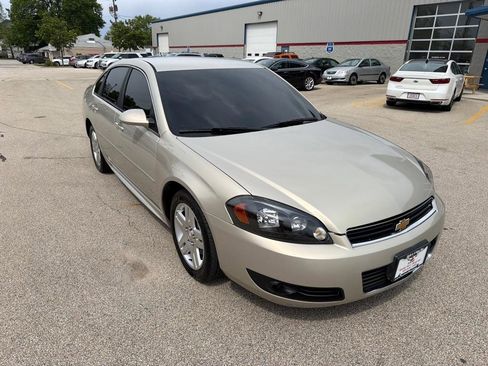Used 2010 Chevrolet Impala LT w/ Convenience Package FWD image 2