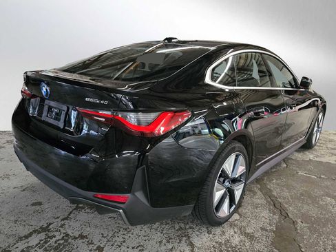 Used 2025 BMW i4 eDrive40 image 3
