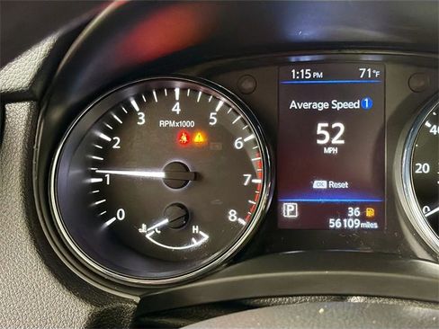 Used 2020 Nissan Rogue SV image 12