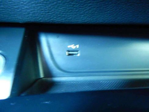 Used 2022 Audi A4 2.0T Premium Plus image 39