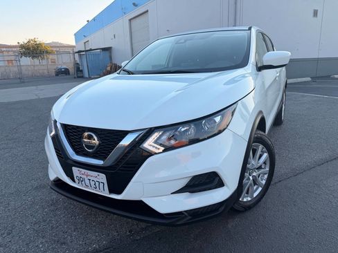 Used 2020 Nissan Rogue Sport S w/ Appearance Package FWD image 13
